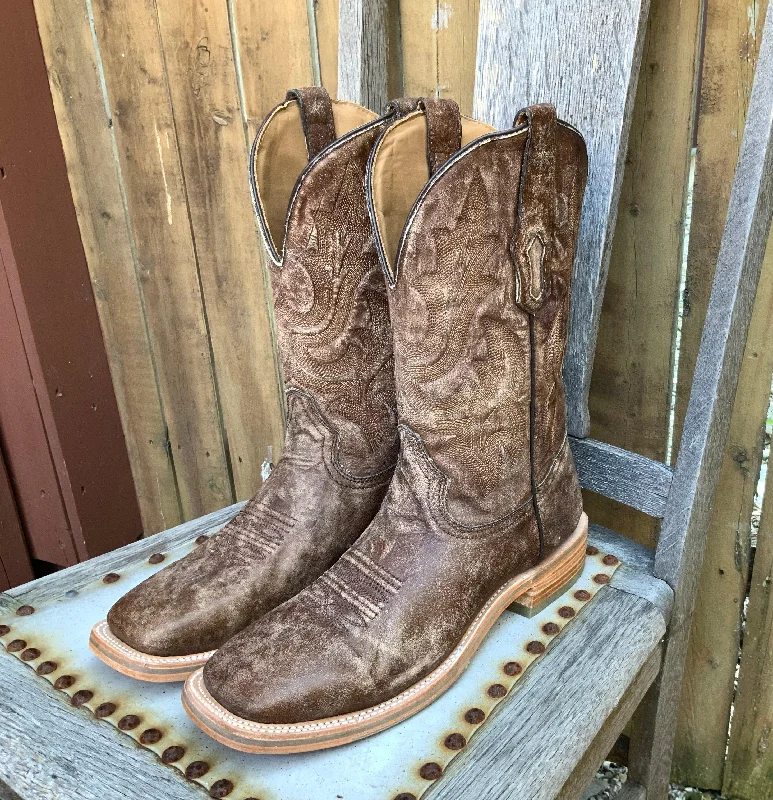 Men's cowboy boots with a tooled leather designCorral Men’s Distressed Brown Leather Square Toe Cowboy Boots A4105 Men's cowboy boots with a tooled leather designCorral Men’s Distressed Brown Leather Square Toe Cowboy Boots A4105