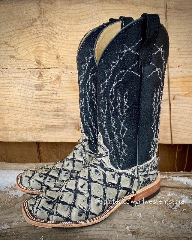 Men's cowboy boots with a silver - toned buckleAnderson Bean Men's Stone Cold Big Bass Arapaima Square Toe Cowboy Boots 330490 Men's cowboy boots with a silver - toned buckleAnderson Bean Men's Stone Cold Big Bass Arapaima Square Toe Cowboy Boots 330490