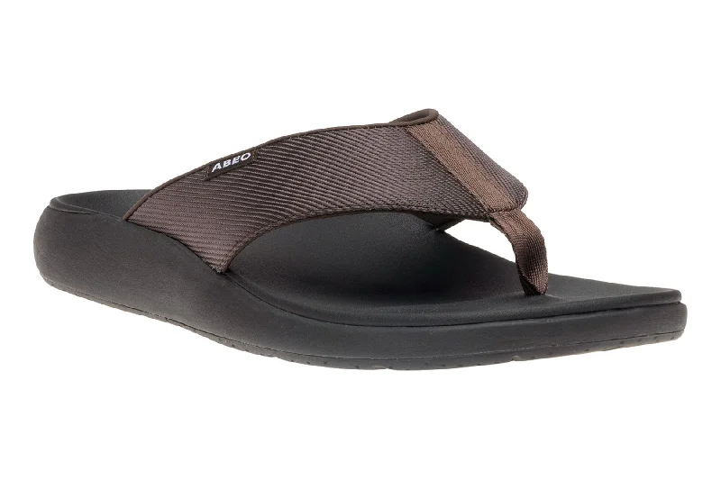 Men's leather sandals with an adjustable strapMen's leather sandals with an adjustable strapAlpha Metatarsal