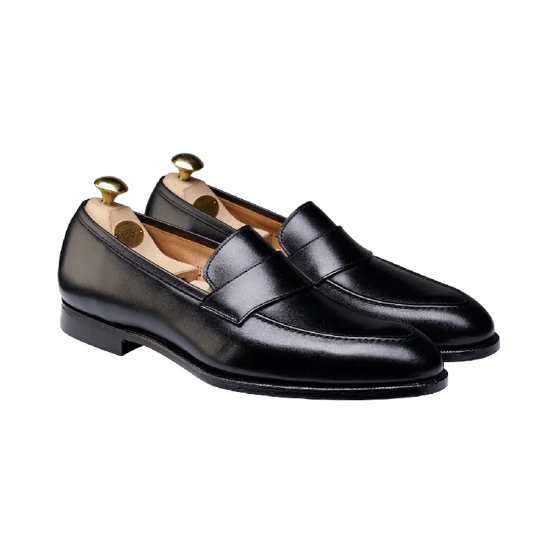 Men's loafers with a pointed toe for a stylish appearance Men's loafers with a pointed toe for a stylish appearance Men's loafers with a contrast stitching detailHarcourt Black Calf Men's loafers with a pointed toe for a stylish appearance Men's loafers with a pointed toe for a stylish appearance Men's loafers with a contrast stitching detailHarcourt Black Calf