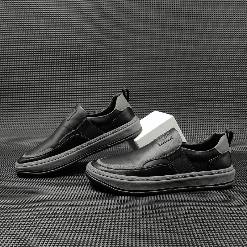 Slip - on men's loafers for easy wearMen Minimalist Leather Flat Casual Loafers