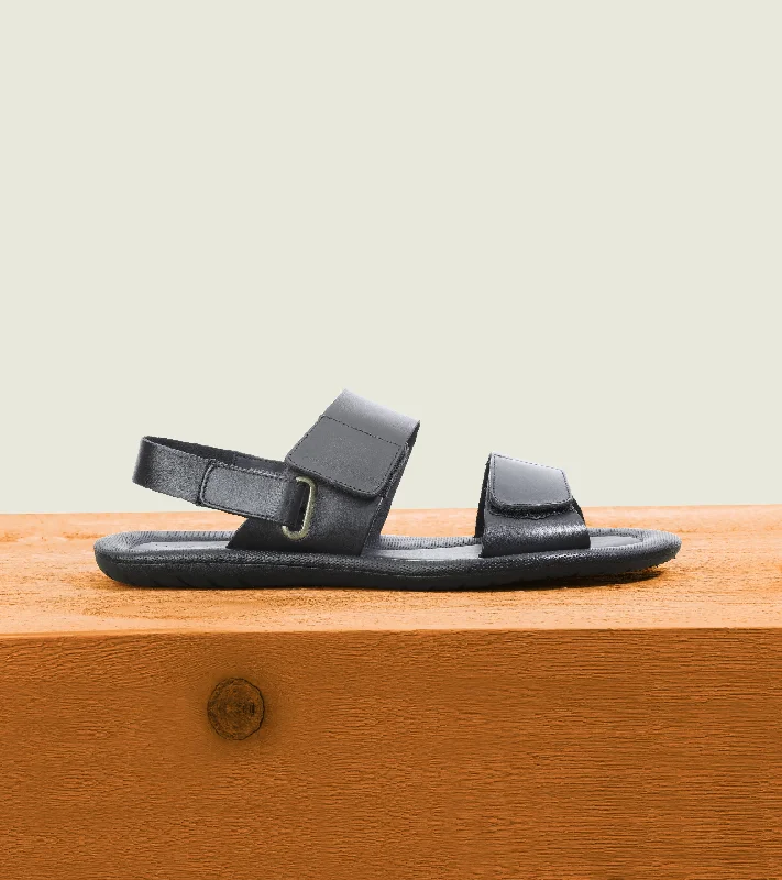 Men's sandals with a perforated leather upper for ventilationMen's sandals with a perforated leather upper for ventilationAlicante Men's sandals with a perforated leather upper for ventilationMen's sandals with a perforated leather upper for ventilationAlicante