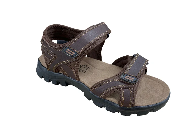 Men's sandals with a decorative buckle or charmMen's sandals with a decorative buckle or charmDaytona Brown Leather Men's sandals with a decorative buckle or charmMen's sandals with a decorative buckle or charmDaytona Brown Leather