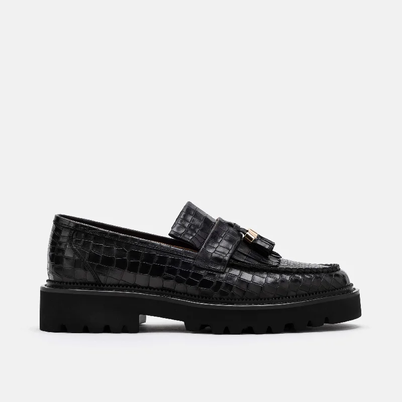 Men's loafers with a contrast stitching detailJourney Black Croc Leather Lug Tassel Loafer