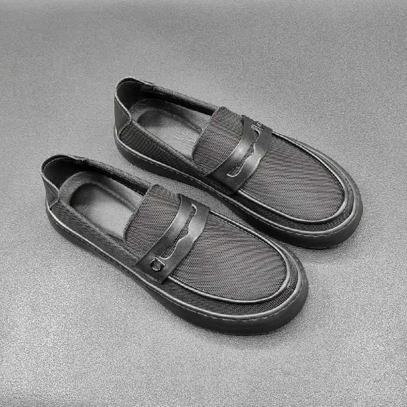 Slip - on men's loafers for easy wearMen Retro Pure Black Leather Casual Loafers