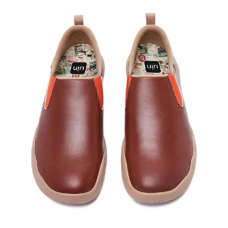 Men's loafers with a moc - toe designCuenca Burgundy Split Leather Men