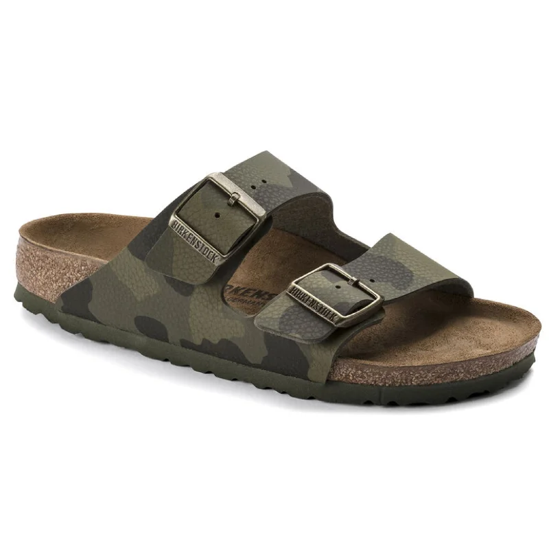 Men's sandals with a padded heelMen's sandals with a padded heelArizona Soft Footbed Birko-Flor Sandal (Desert Soil Camo Green) Men's sandals with a padded heelMen's sandals with a padded heelArizona Soft Footbed Birko-Flor Sandal (Desert Soil Camo Green)