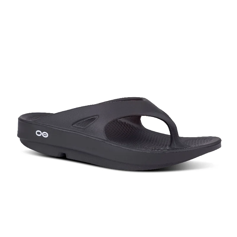 Men's sandals with a perforated leather upper for ventilationMen's sandals with a perforated leather upper for ventilationMen's OOFOS OOriginal Sandal