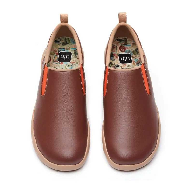 Men's loafers with a perforated leather upper for ventilationBrown Cuenca Men
