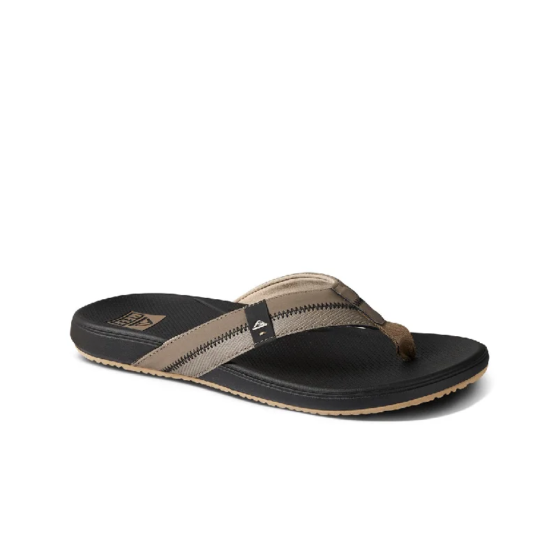 Men's sandals with a perforated leather upper for ventilationMen's sandals with a perforated leather upper for ventilationMens Mens Cushion Phantom 2.0 - Fossil / Raven