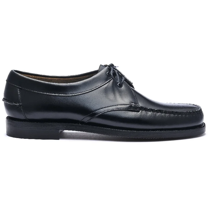 Men's loafers with a tassel front for a classic lookJames - Black