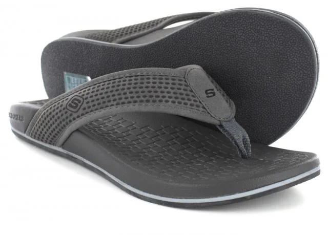Waterproof men's sandals for water activitiesWaterproof men's sandals for water activitiesPelem-Emiro CHAR Waterproof men's sandals for water activitiesWaterproof men's sandals for water activitiesPelem-Emiro CHAR