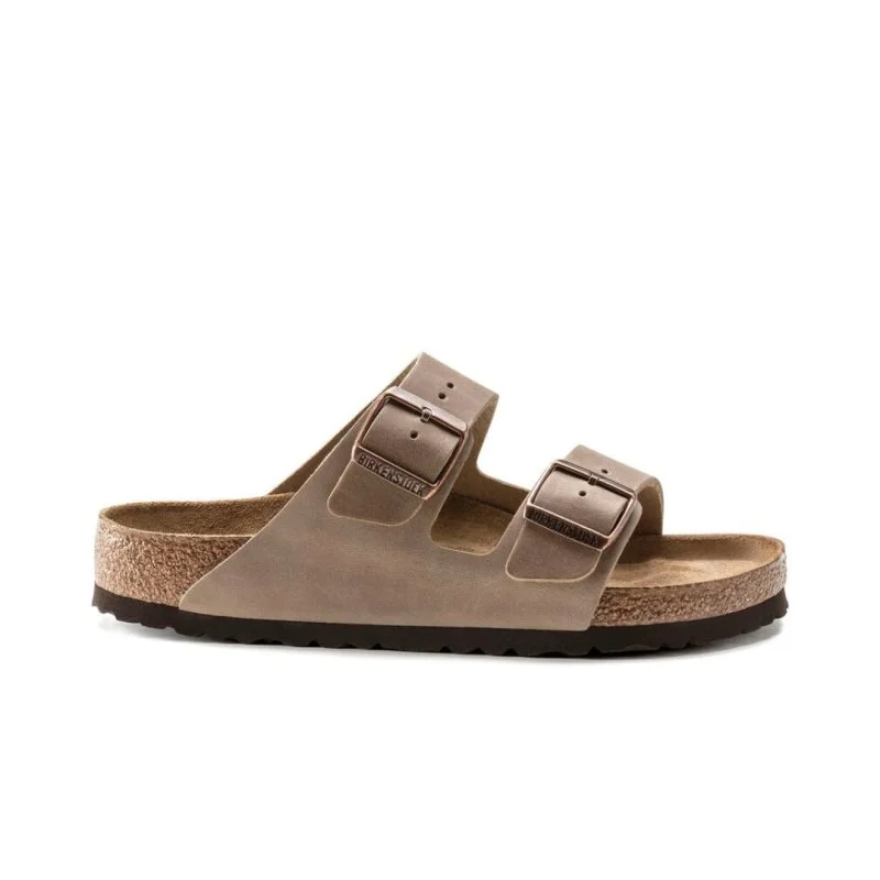 Men's sandals with a flexible sole for easy movementMen's sandals with a flexible sole for easy movementBirkenstock Arizona Soft Footbed - Tobacco Oiled Leather