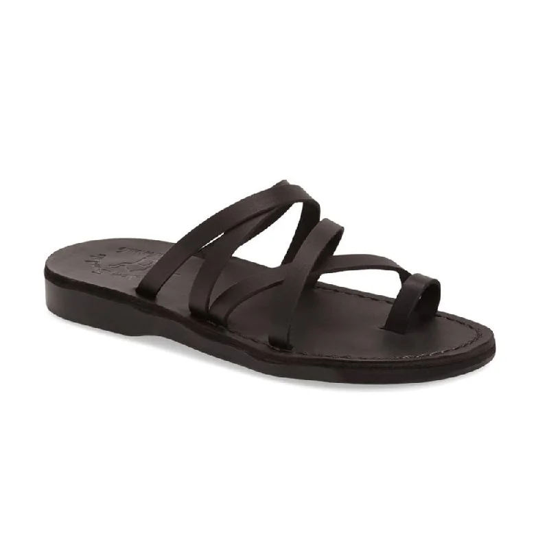 Men's sandals with a flexible sole for easy movementAriel - Leather Cross Strap Sandal | Black Men's sandals with a flexible sole for easy movementAriel - Leather Cross Strap Sandal | Black