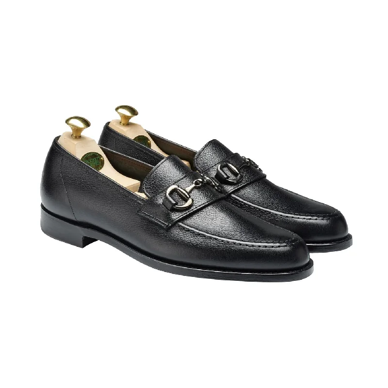 Men's leather loafers with a penny slotFinchley 2 Black Pebble Grain