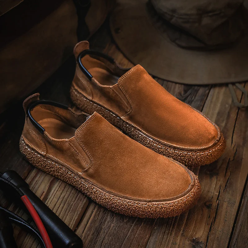 Men's loafers with a flexible sole for easy movementMen Retro Breathable Suede Casual Loafers