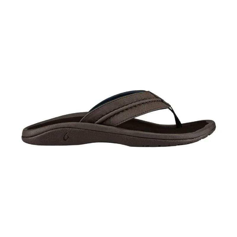 Men's sandals with a contrast stitching detailMen's sandals with a contrast stitching detailOlukai Men's Hokua Flip Flop - Dk Wood Men's sandals with a contrast stitching detailMen's sandals with a contrast stitching detailOlukai Men's Hokua Flip Flop - Dk Wood