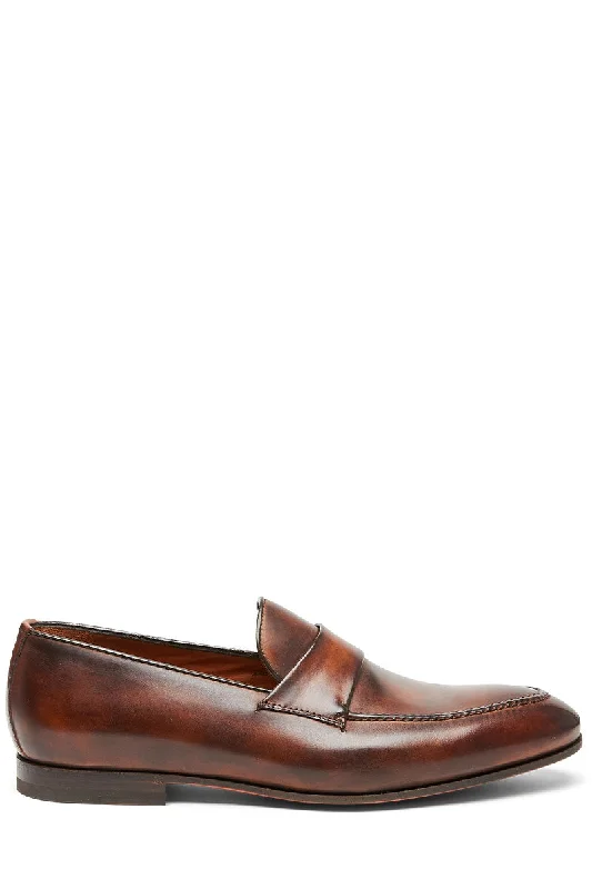 Men's loafers with a tassel front for a classic look Men's loafers with a tassel front for a classic look Miracolo Loafers Men's loafers with a tassel front for a classic look Men's loafers with a tassel front for a classic look Miracolo Loafers