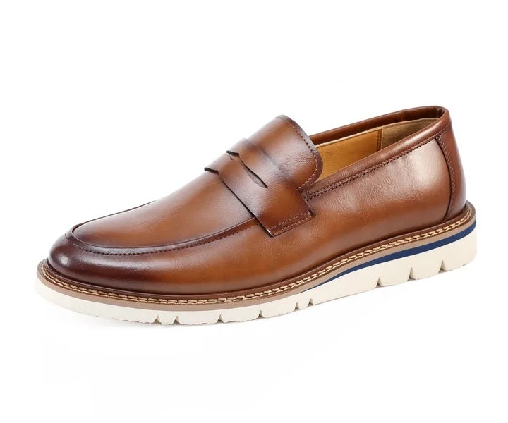 Men's loafers with a moc - toe design Men's loafers with a moc - toe design Hugh Cognac Men's loafers with a moc - toe design Men's loafers with a moc - toe design Hugh Cognac