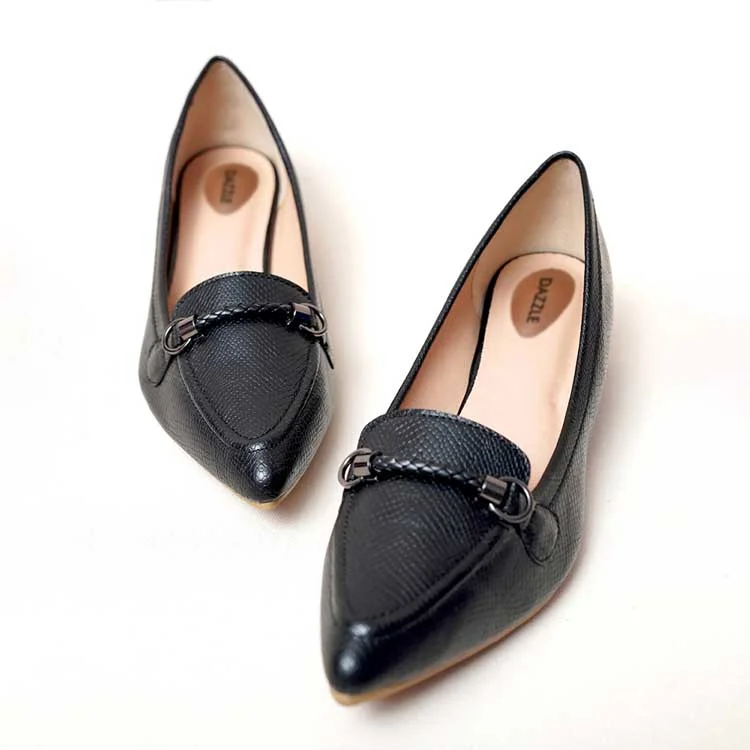 Men's loafers with a perforated leather upper for ventilation Men's loafers with a perforated leather upper for ventilation Stride Men's loafers with a perforated leather upper for ventilation Men's loafers with a perforated leather upper for ventilation Stride
