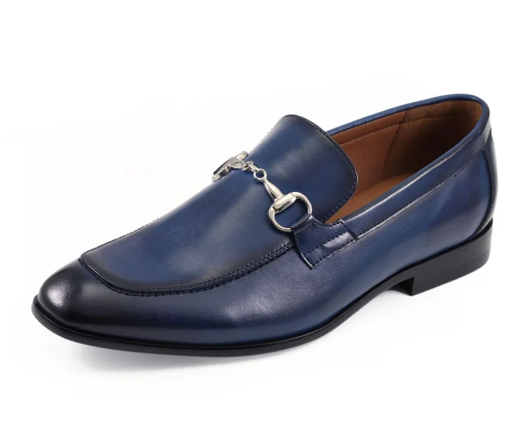 Men's loafers with a perforated leather upper for ventilation Men's loafers with a perforated leather upper for ventilation Marco Navy Men's loafers with a perforated leather upper for ventilation Men's loafers with a perforated leather upper for ventilation Marco Navy