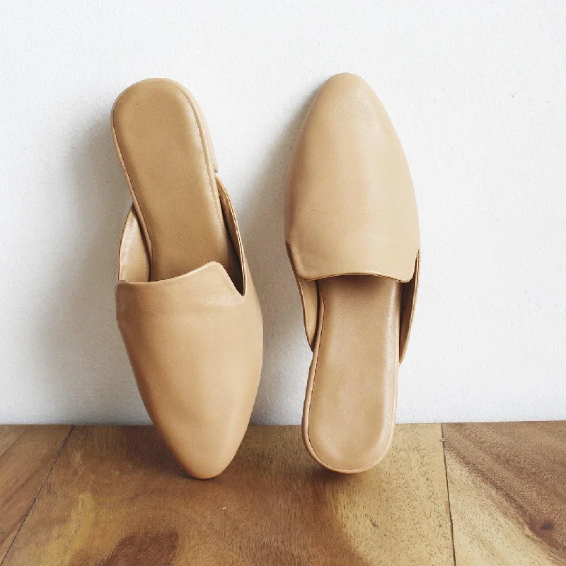 Men's loafers with a tassel front for a classic look Men's loafers with a tassel front for a classic look Loafer Mules Men's loafers with a tassel front for a classic look Men's loafers with a tassel front for a classic look Loafer Mules