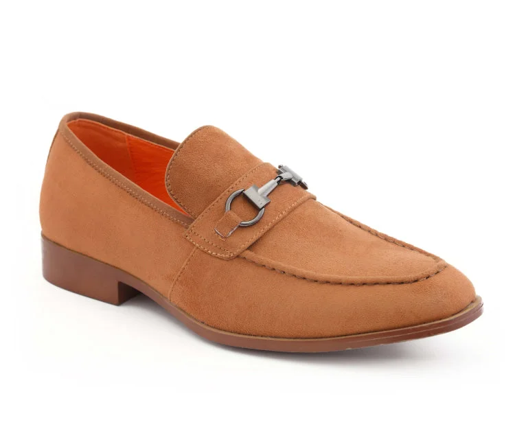 Men's loafers with a cushioned footbed Men's loafers with a cushioned footbed Oliver Tan Men's loafers with a cushioned footbed Men's loafers with a cushioned footbed Oliver Tan