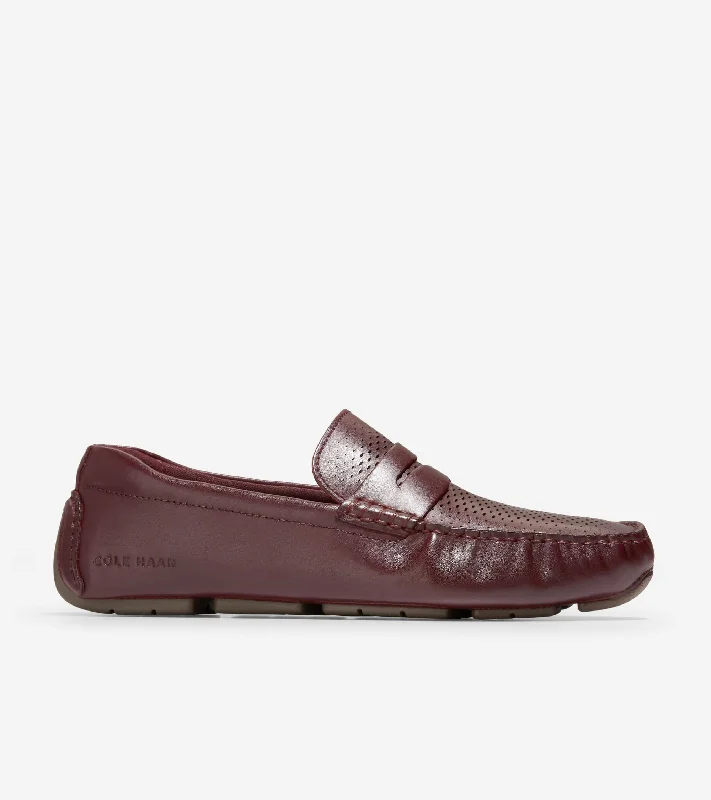 Men's loafers with a perforated leather upper for ventilation Men's loafers with a perforated leather upper for ventilation Men's Grand Laser Penny Driver Men's loafers with a perforated leather upper for ventilation Men's loafers with a perforated leather upper for ventilation Men's Grand Laser Penny Driver