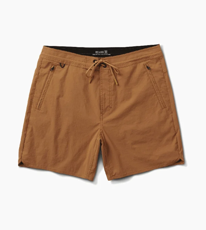 Layover Trail Shorts 17"