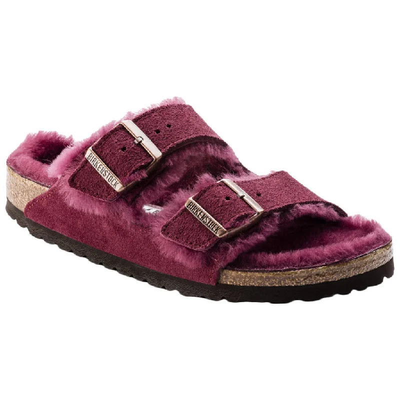 Men's sandals with a rubber sole for tractionMen's sandals with a rubber sole for tractionArizona Shearling Suede Leather Unisex Slide Sandals