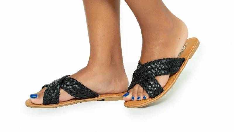 Men's sandals with a buckle closureMen's sandals with a buckle closureCasey-5