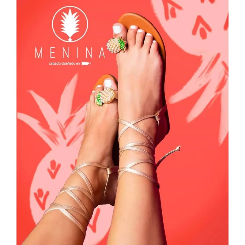 Men's sandals with a decorative buckle or charmMen's sandals with a decorative buckle or charmCHLOE Men's sandals with a decorative buckle or charmMen's sandals with a decorative buckle or charmCHLOE