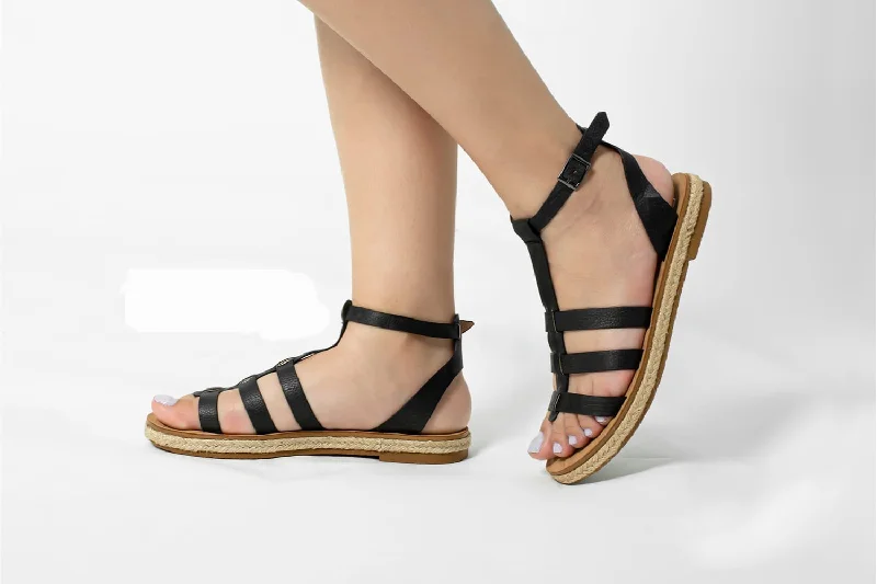 Men's sandals in a neutral color like black or brownMen's sandals in a neutral color like black or brownDecency-09 Men's sandals in a neutral color like black or brownMen's sandals in a neutral color like black or brownDecency-09