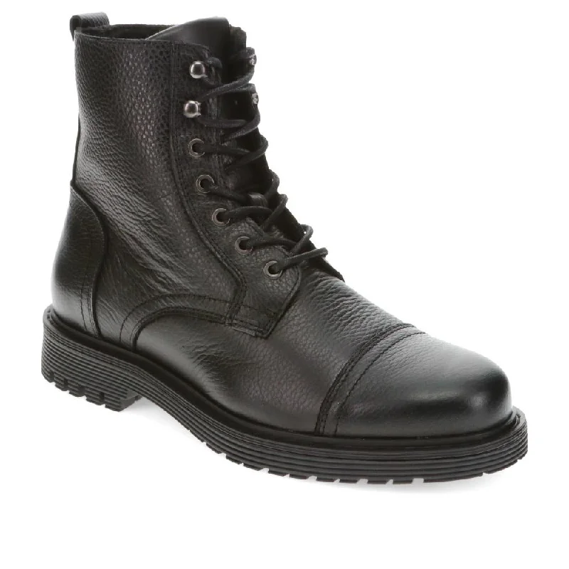 Men's sandals with a shock - absorbing insoleMen's sandals with a shock - absorbing insoleEmbankment Leather Boots - EMBANKMENT / 326 259 Men's sandals with a shock - absorbing insoleMen's sandals with a shock - absorbing insoleEmbankment Leather Boots - EMBANKMENT / 326 259