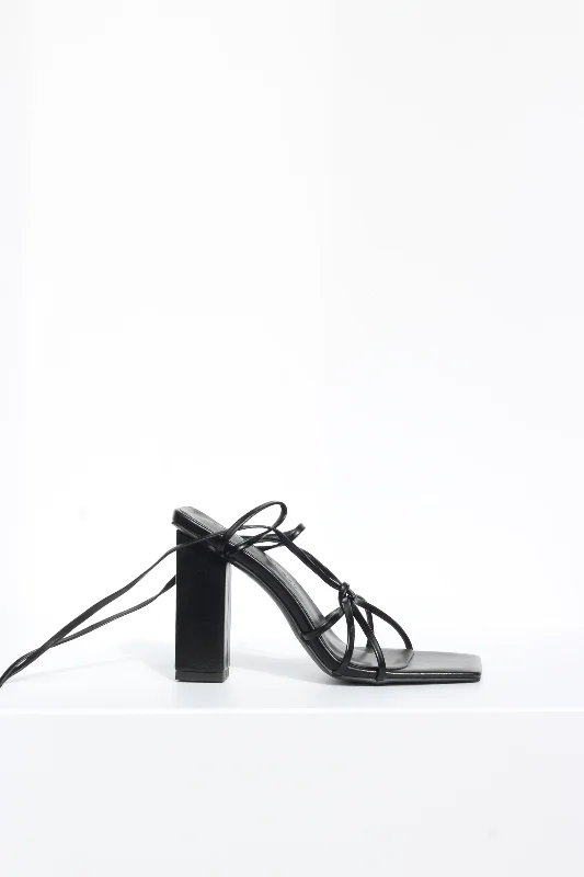 Men's sandals with a toe post designMen's sandals with a toe post designMARA Heeled Sandal, Black Men's sandals with a toe post designMen's sandals with a toe post designMARA Heeled Sandal, Black