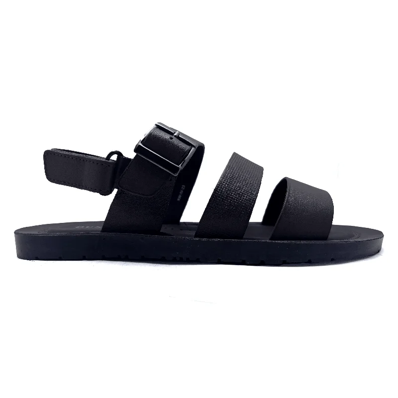Men's sandals with a contrast stitching detailMen's sandals with a contrast stitching detailMustard Casual Sandal Men's sandals with a contrast stitching detailMen's sandals with a contrast stitching detailMustard Casual Sandal