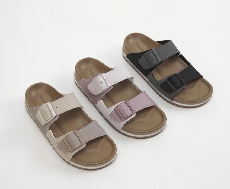Men's sandals in a neutral color like black or brownMen's sandals in a neutral color like black or brownTU1268 撞色雙帶人體工學健康拖鞋 Men's sandals in a neutral color like black or brownMen's sandals in a neutral color like black or brownTU1268 撞色雙帶人體工學健康拖鞋