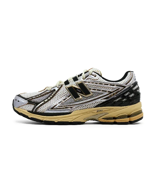 Men's breathable mesh running sneakers with reflective details1906R - Sea Salt / Silver / Black Men's breathable mesh running sneakers with reflective details1906R - Sea Salt / Silver / Black