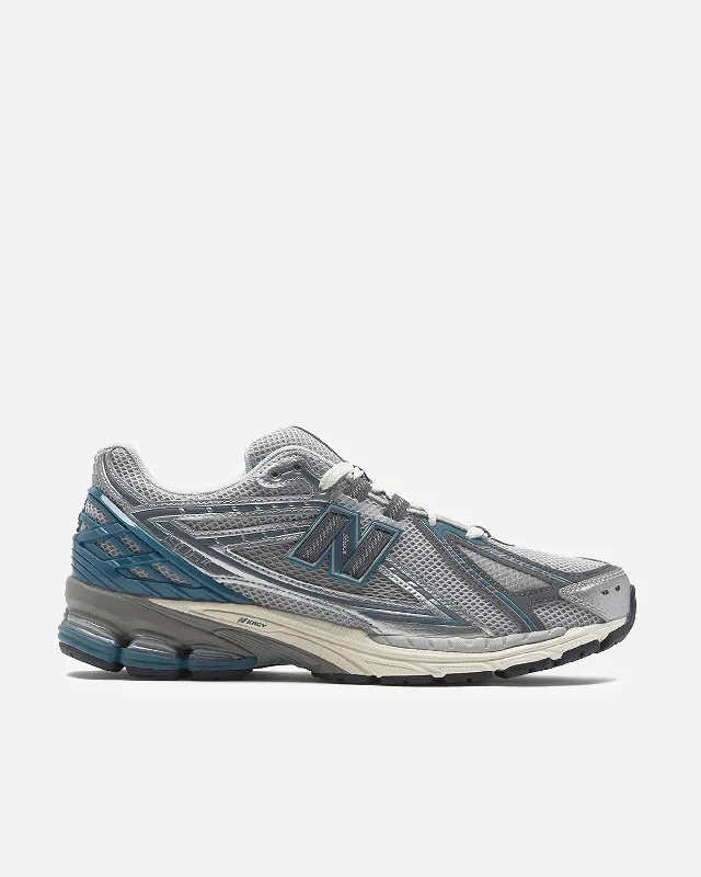 Men's waterproof hiking sneakers with a Gore - Tex lining1906REO
