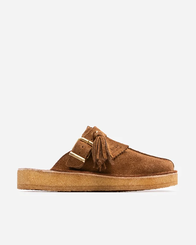 Men's lifestyle sneakers with a premium material constructionTrek Mule