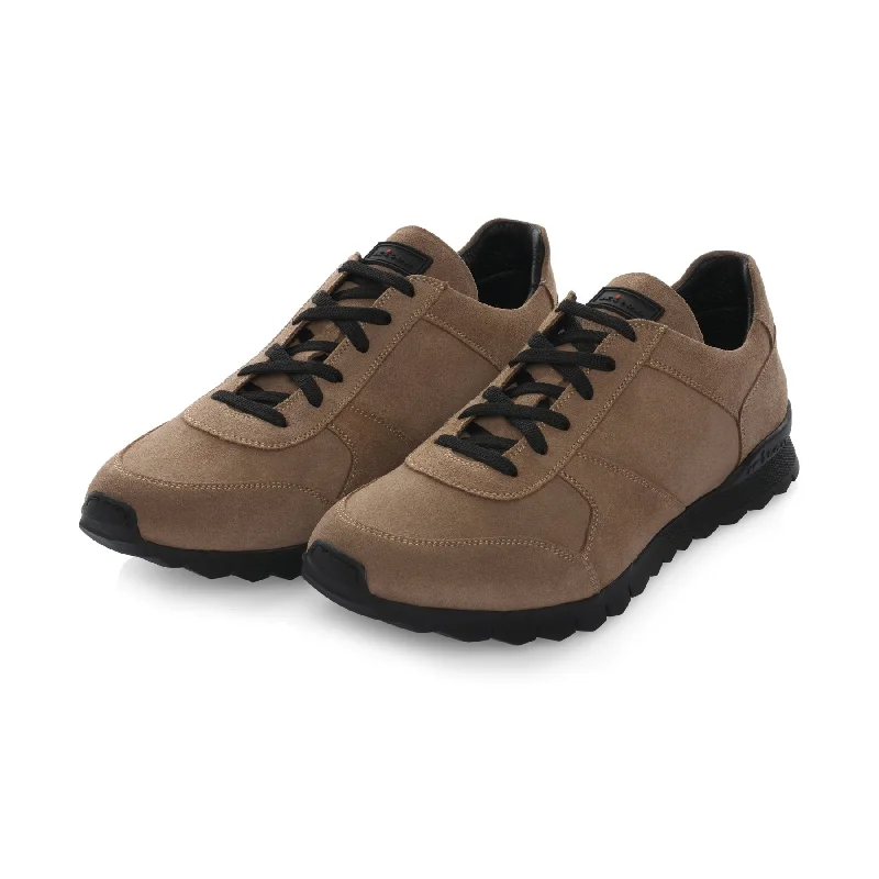 Men's waterproof sneakers for rainy daysLogo Leather Sneakers in Beige