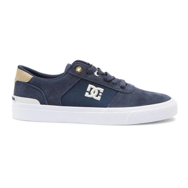 Men's lifestyle sneakers with a premium material constructionDC Shoes Teknic S Wes Kremer Skate Shoe Navy - White Men's lifestyle sneakers with a premium material constructionDC Shoes Teknic S Wes Kremer Skate Shoe Navy - White