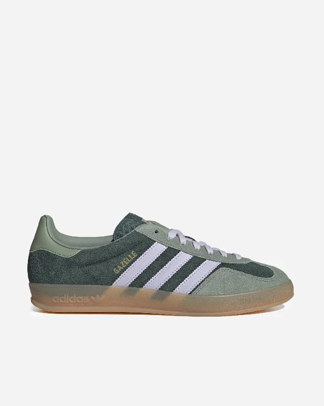 Men's classic white leather sneakers with black lacesGazelle Indoor