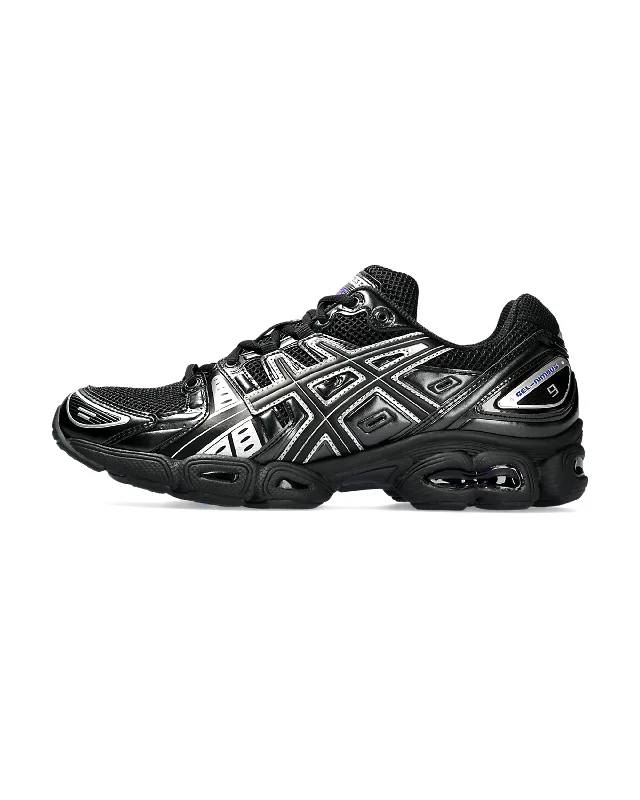 Men's black canvas sneakers with a red soleGEL-Nimbus 9 - Black / Pure Silver