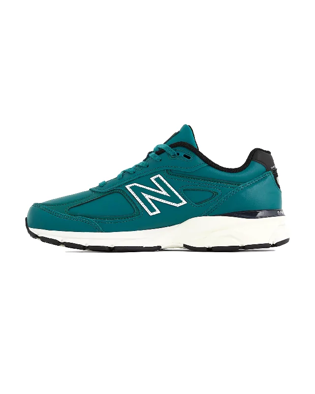 Men's lightweight training sneakers for CrossFit workoutsMade in USA 990v4 - Teal / White / Black Men's lightweight training sneakers for CrossFit workoutsMade in USA 990v4 - Teal / White / Black