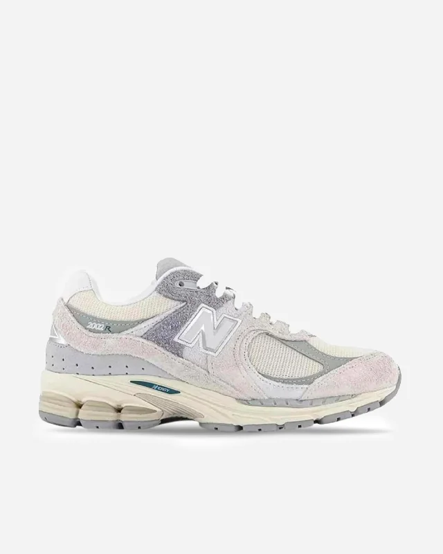 Men's casual sneakers with a woven upper for a unique texture2002REK