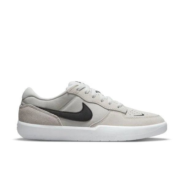 Men's sneakers with a removable insole for easy cleaningNike SB Force 58 Photon Dust - Black - White Men's sneakers with a removable insole for easy cleaningNike SB Force 58 Photon Dust - Black - White