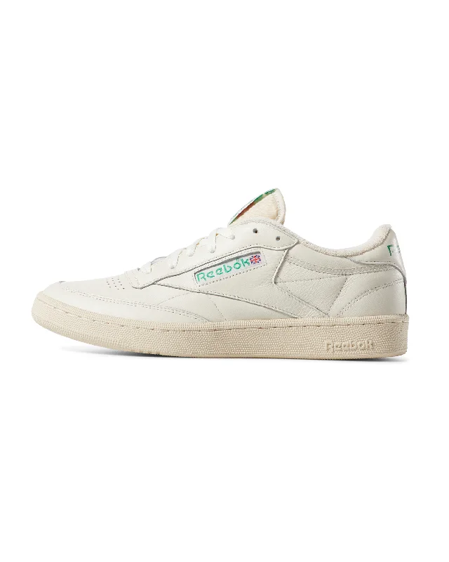 Men's breathable mesh running sneakers with reflective detailsClub C 85 Vintage - Top-Chalk / Paperwhite / Glen Green Men's breathable mesh running sneakers with reflective detailsClub C 85 Vintage - Top-Chalk / Paperwhite / Glen Green