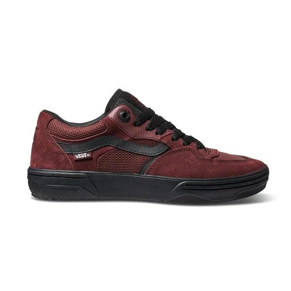 Men's navy blue suede sneakers with gold - toned eyeletsVans Rowan 2 VCU Chocolate - Black Men's navy blue suede sneakers with gold - toned eyeletsVans Rowan 2 VCU Chocolate - Black