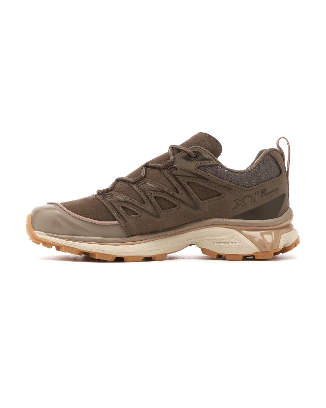 Men's basketball sneakers with ankle supportXT-6 Expanse Leather - Bungee Cord / Wren / Almond Milk Men's basketball sneakers with ankle supportXT-6 Expanse Leather - Bungee Cord / Wren / Almond Milk